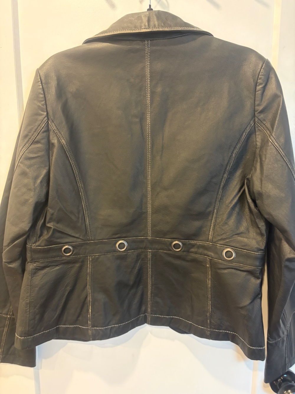 Women's Black Leather Button-Front Blazer - Picture 7 of 16